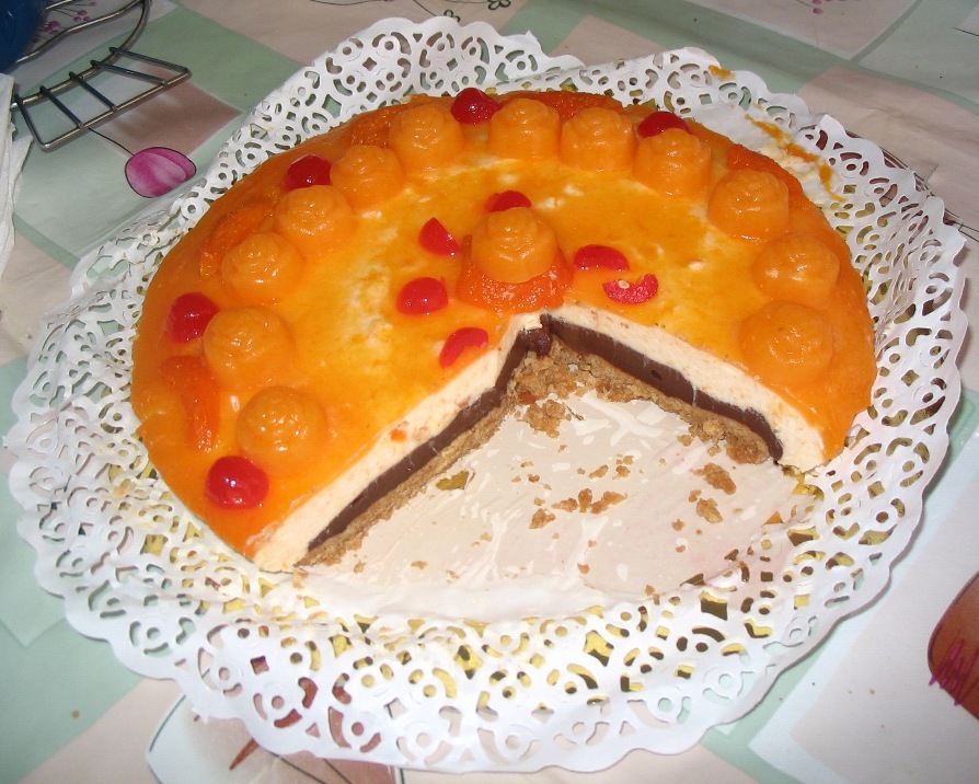 Cheesecake alle albicocche  agosto 2012 001